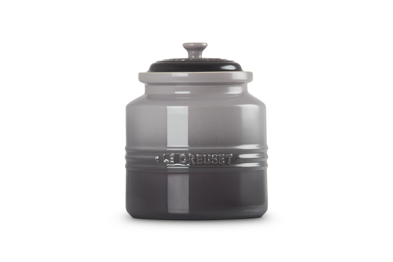 Le creuset biscuit jar top