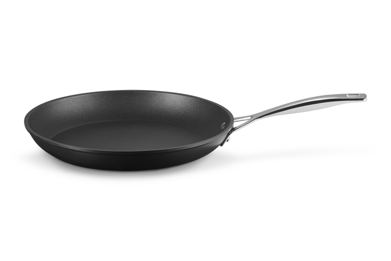 Toughened Non-Stick Shallow Frying Pan | Le Creuset Official United Kingdom