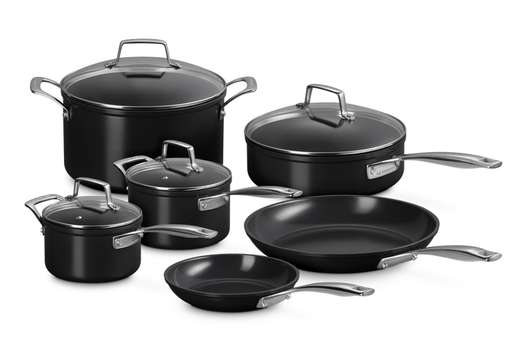 Le creuset pan set sale