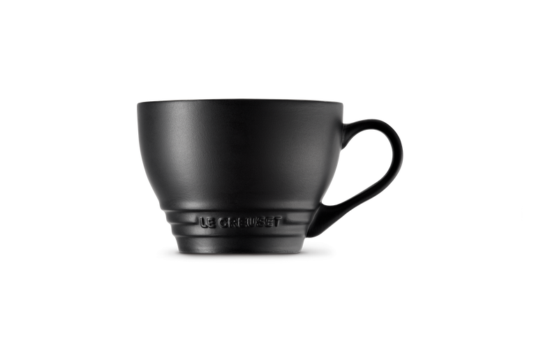 Stoneware Grand Mug Le Creuset Uk The glossy mug has a coloured exterior and sand coloured interior and is finished with the iconic le creuset logo and three ring design around its base. stoneware grand mug