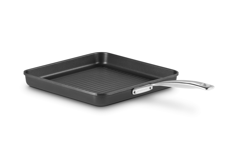 Toughened Non Stick Square Grill with Long Handle Le Creuset UK