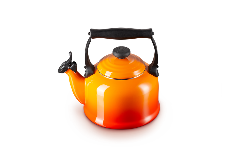Le creuset stove online top kettle