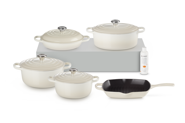 Le creuset store cookware set