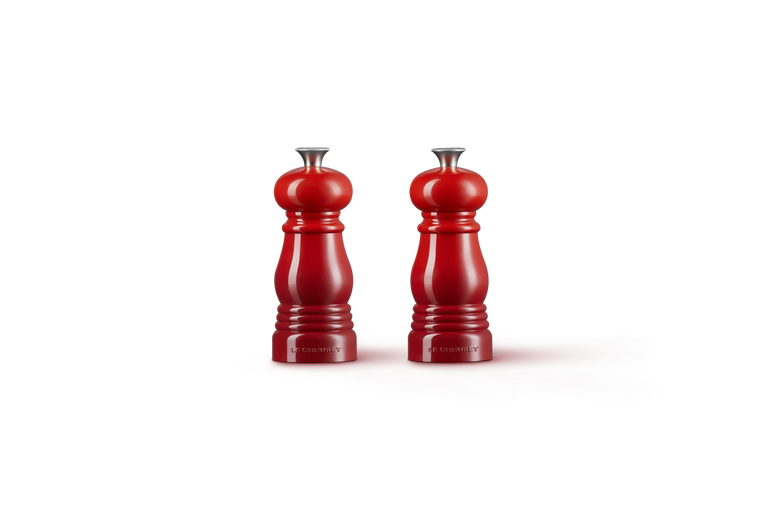Red salt and pepper mill set on sale