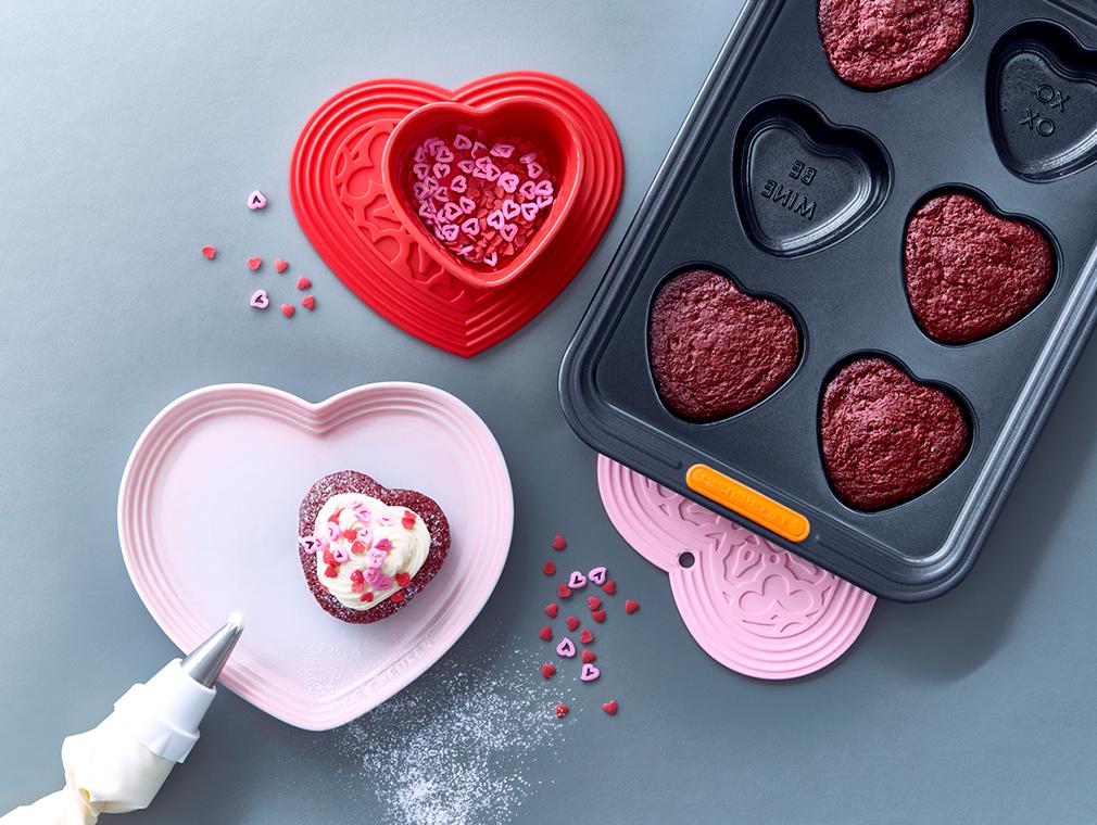 Red Velvet Cupcakes with Icing