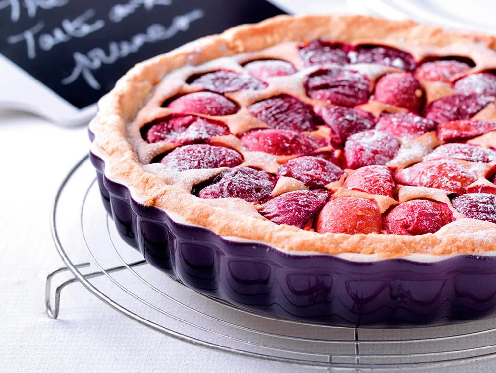 Plum and Cinnamon Tart