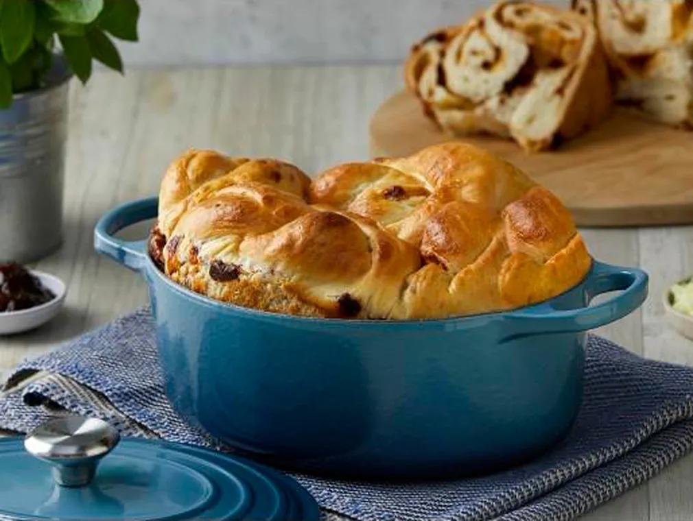 Tear & Share 2 Cheese & Caramelised Onion Loaf